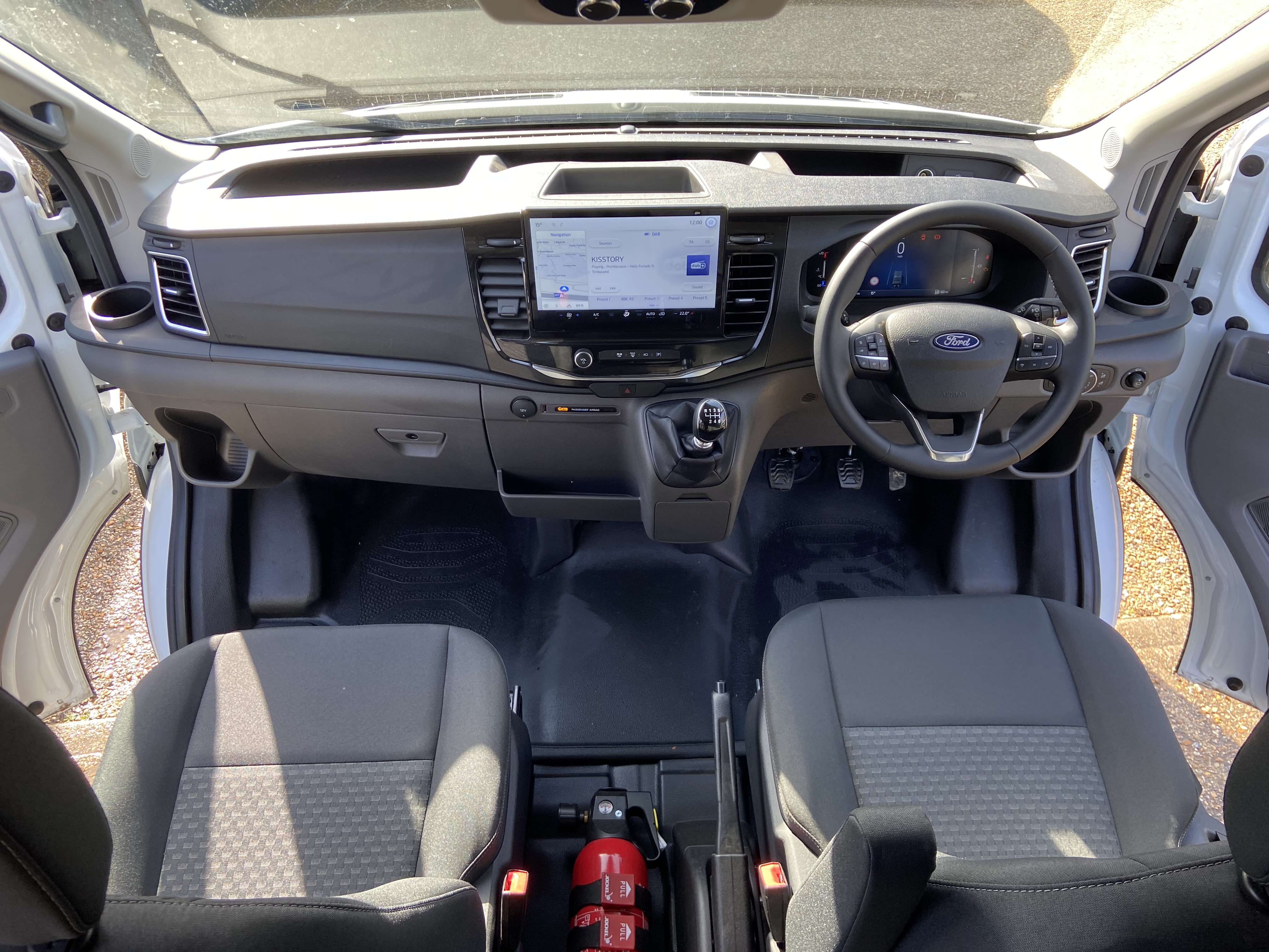 Ford Transit 17-seat Trend minibus – Passenger cabin