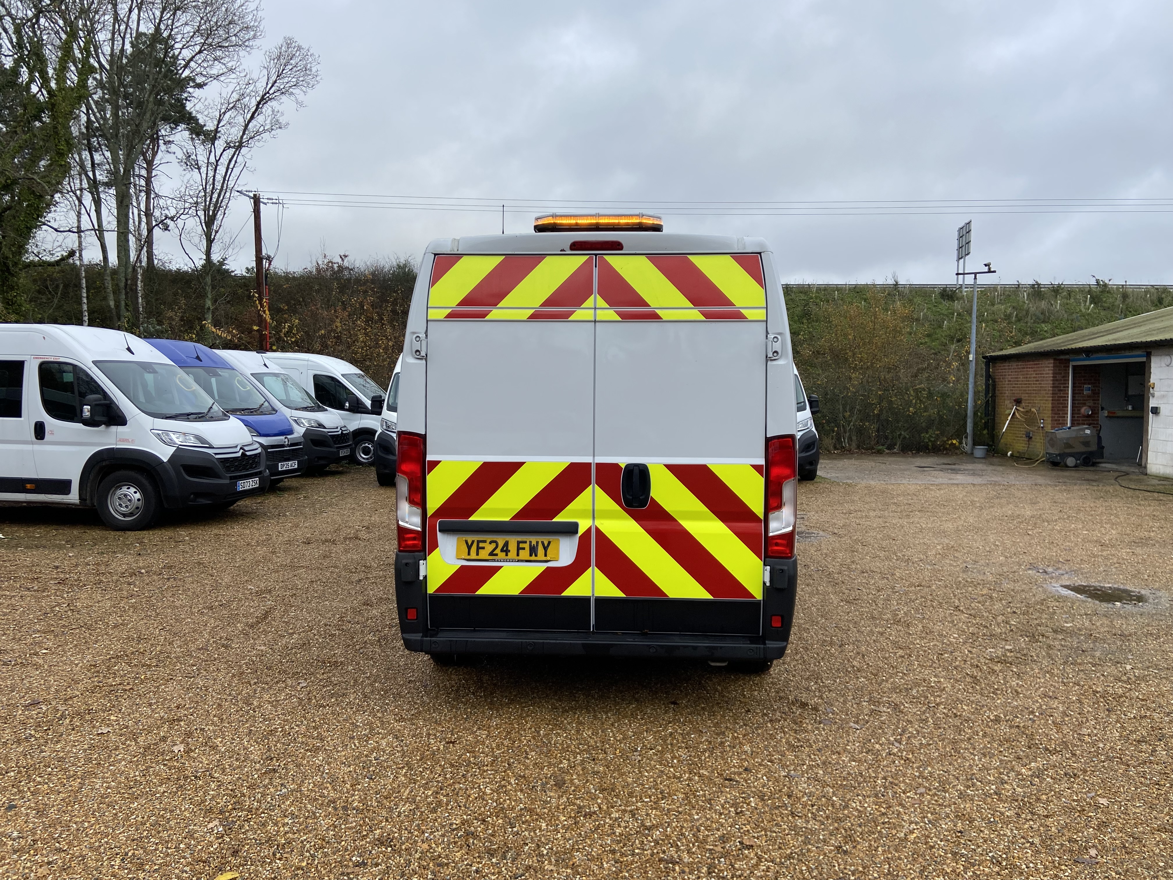 Drainage van — exterior view