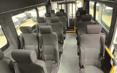 Passenger area of the CVMinibus with M2-tested seats, headrests and three-point seat belts