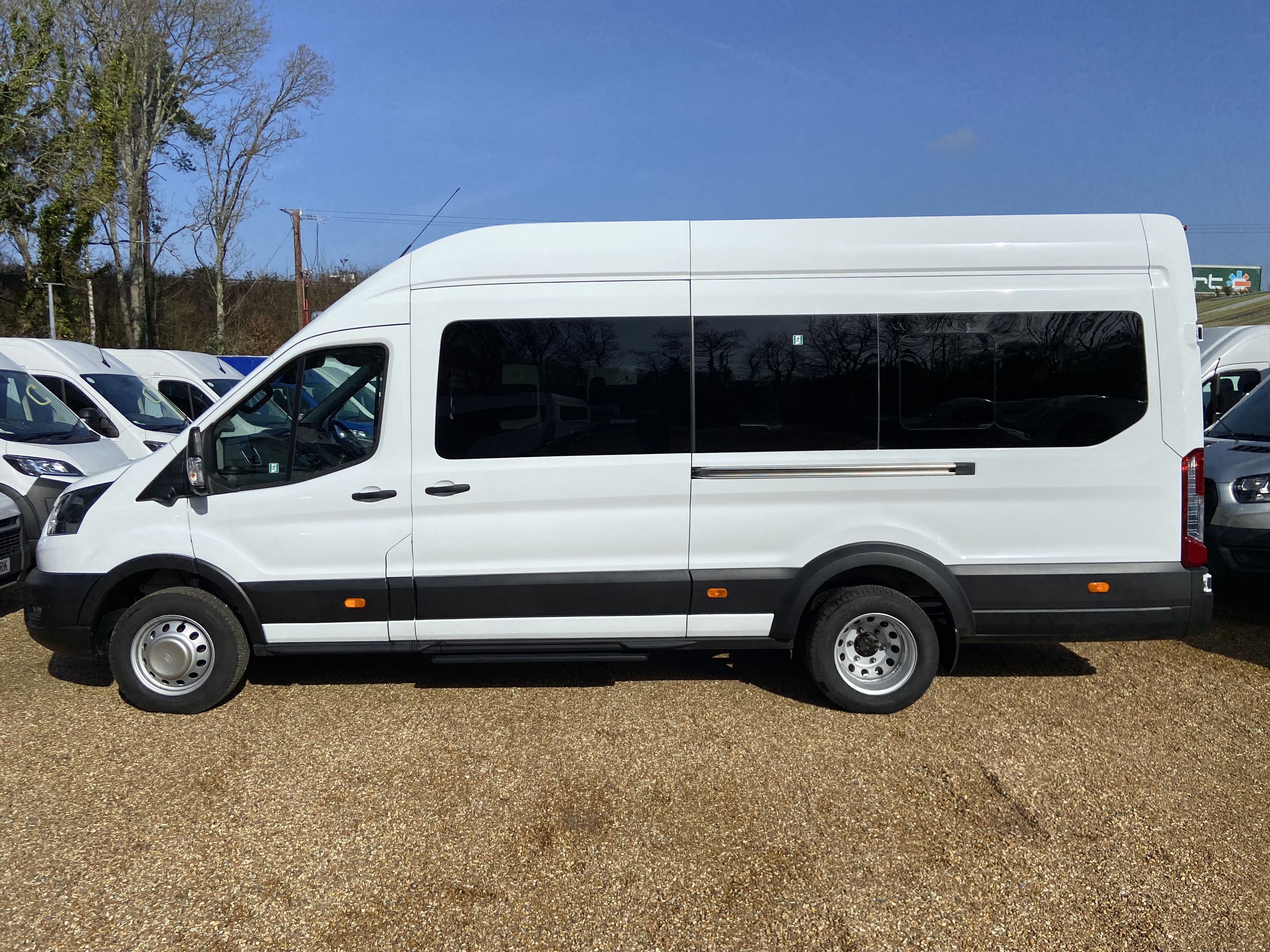 Ford Transit 17-seat Trend minibus – side profile photo